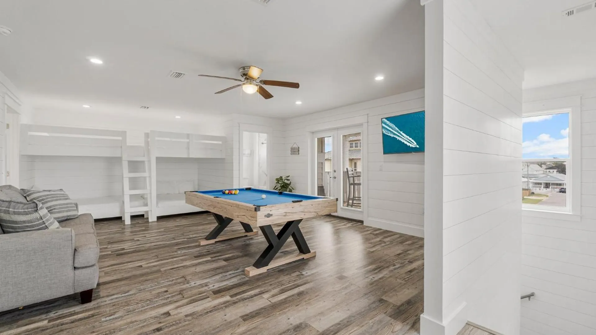 Get Your Sun With Jetted Pool And Game Room Destin United States